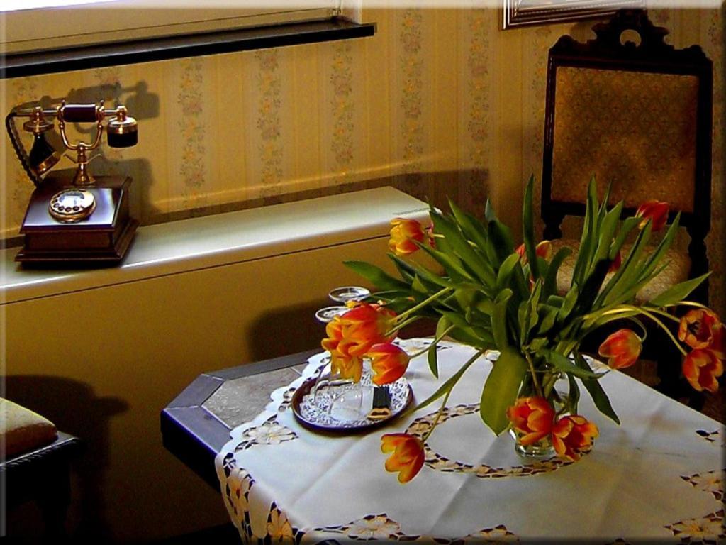 Hotel Graf Rolshausen Monschau Pokoj fotografie