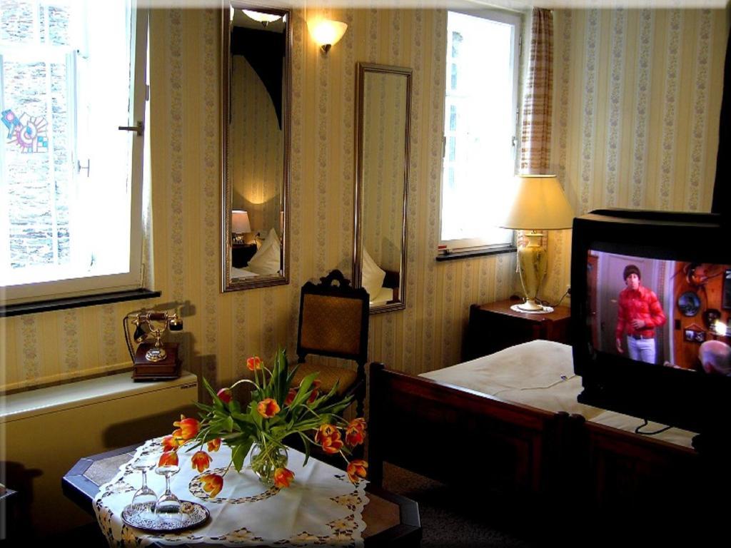 Hotel Graf Rolshausen Monschau Pokoj fotografie
